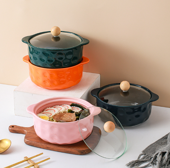 Ceramic Noodle Bowl with Lid